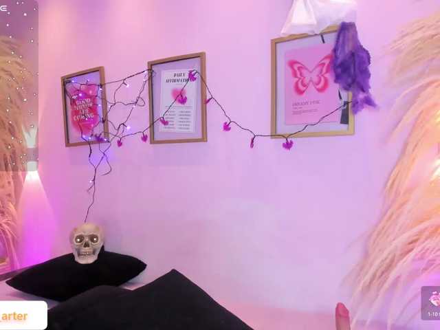 MiiaaCarter