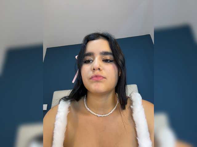 MiiaaCarter