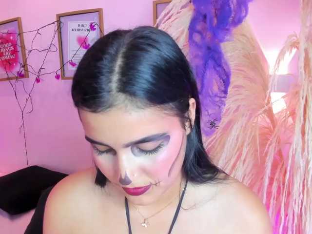 MiiaaCarter live cam on BongaCams