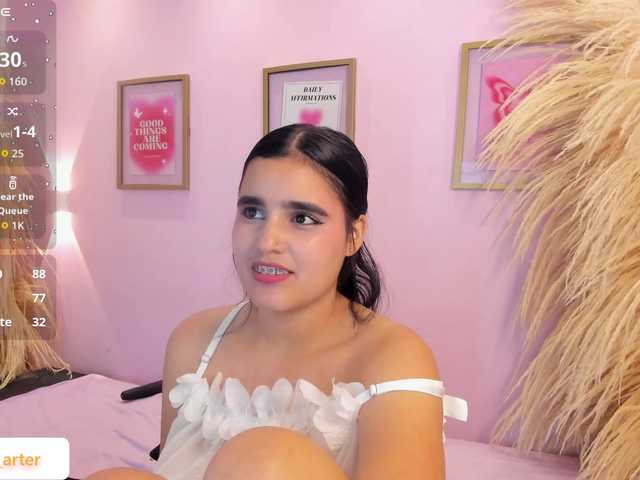 MiiaaCarter live webcam show