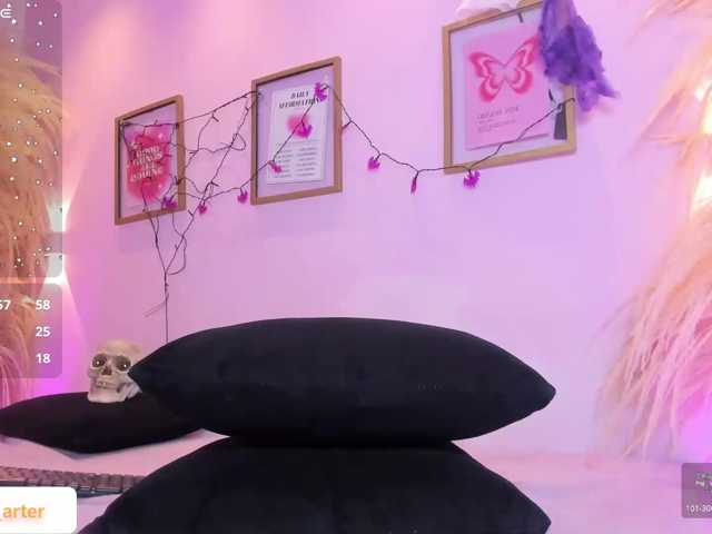 MiiaaCarter