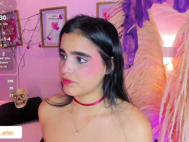 MiiaaCarter
