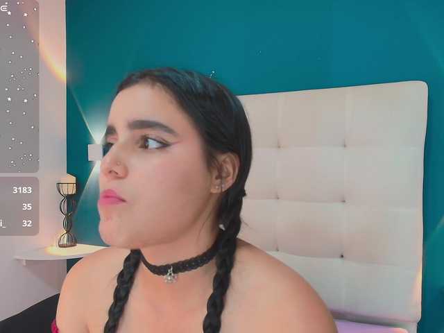 MiiaaCarter