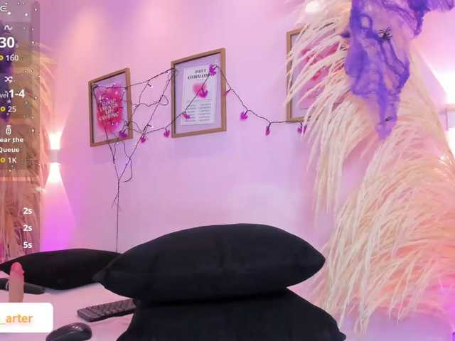 MiiaaCarter, en directo ahora en BongaCams