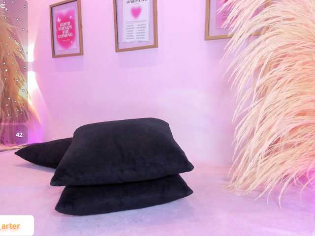 MiiaaCarter live cam on BongaCams