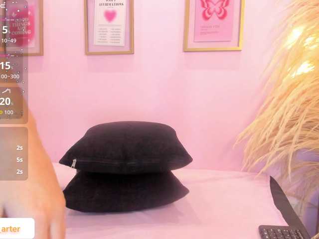 MiiaaCarter live webcam show