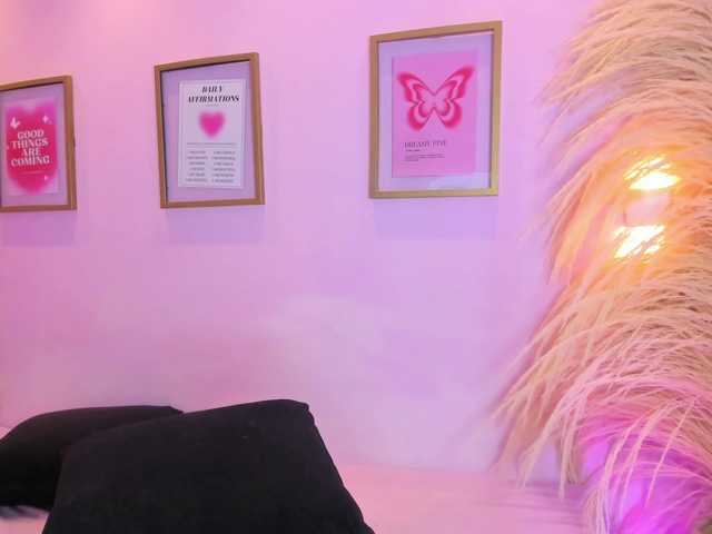 MiiaaCarter