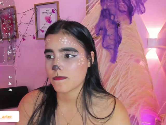 MiiaaCarter, en directo ahora en BongaCams