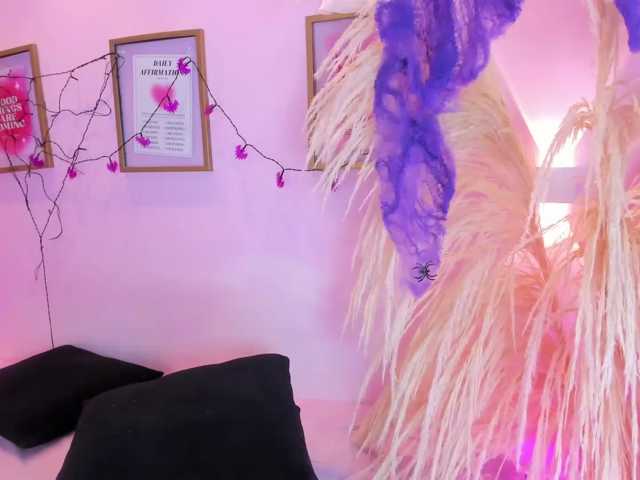 MiiaaCarter