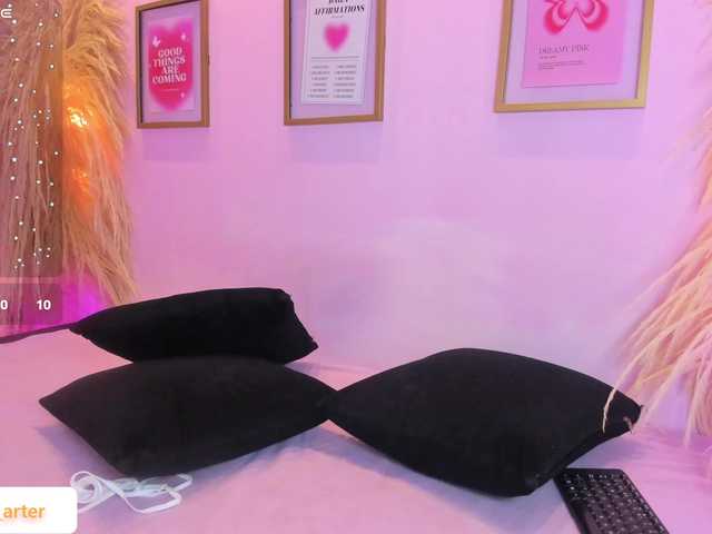 MiiaaCarter live cam on BongaCams