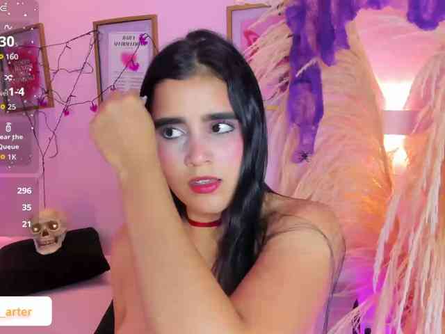 MiiaaCarter