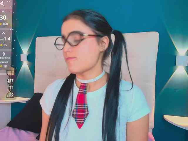 MiiaaCarter