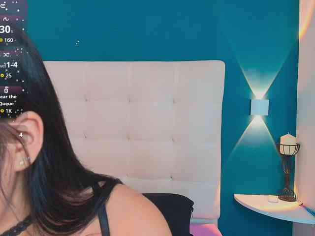 MiiaaCarter webcam