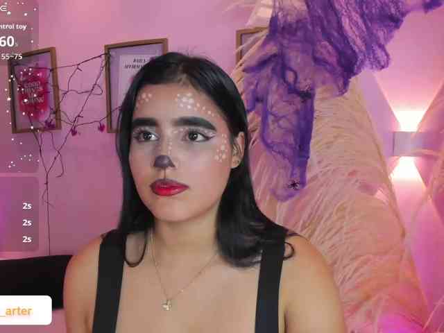 MiiaaCarter