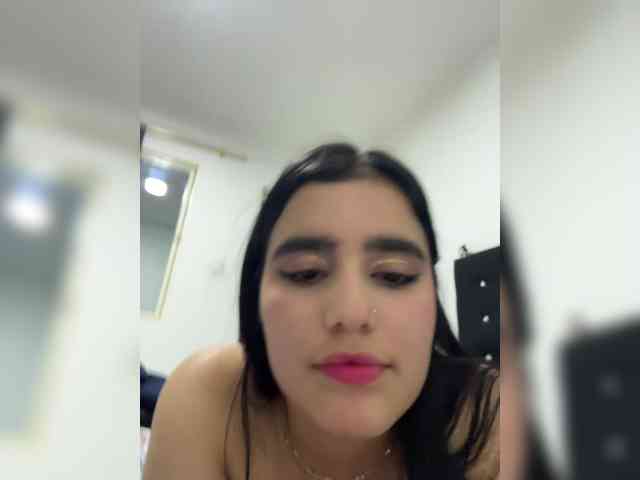 MiiaaCarter