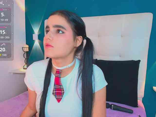 MiiaaCarter