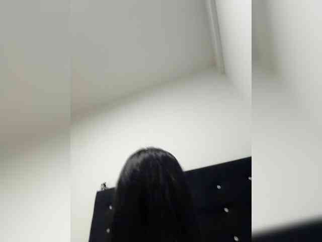 MiiaaCarter webcam