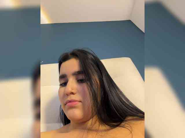 MiiaaCarter