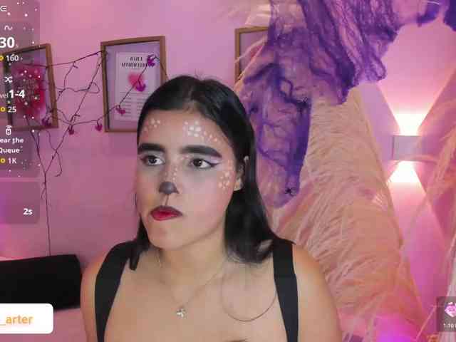 MiiaaCarter