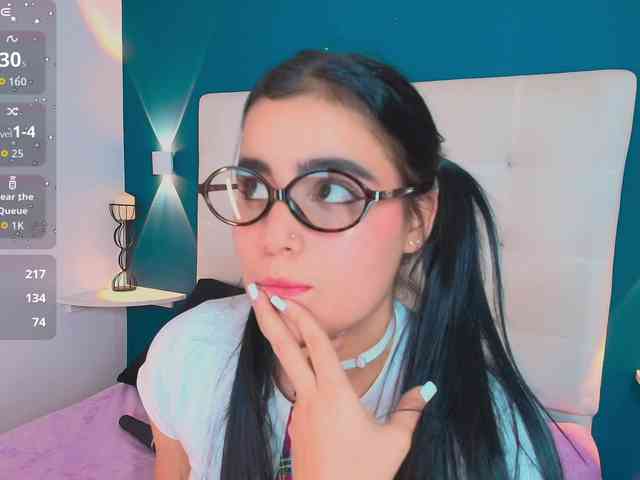 MiiaaCarter