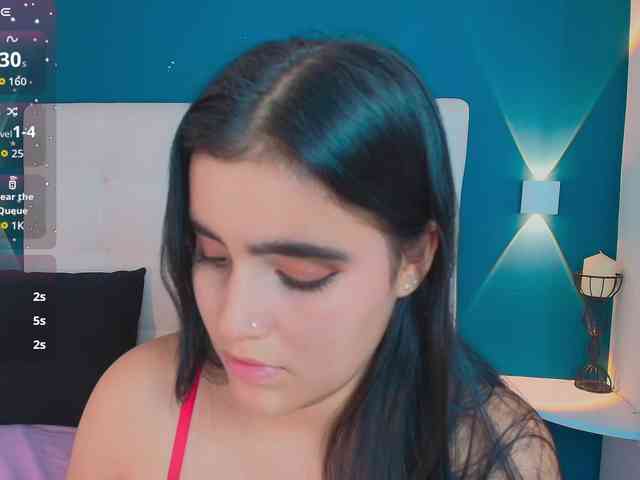 MiiaaCarter webcam