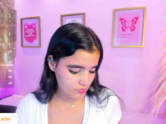 MiiaaCarter webcam
