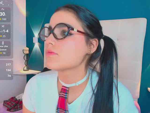 MiiaaCarter