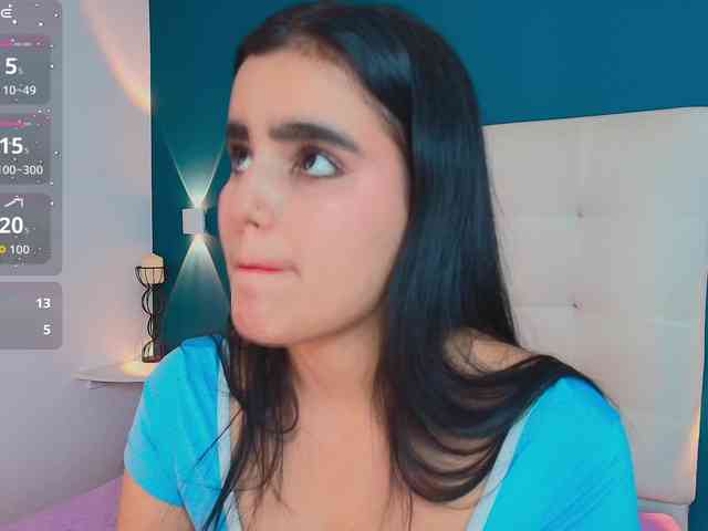 MiiaaCarter