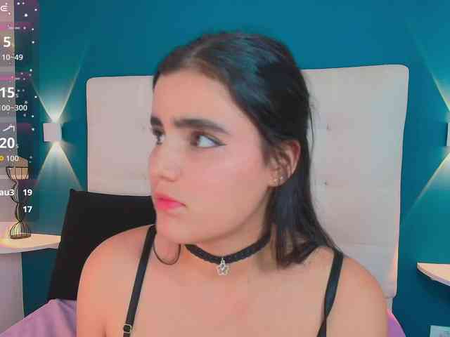 MiiaaCarter