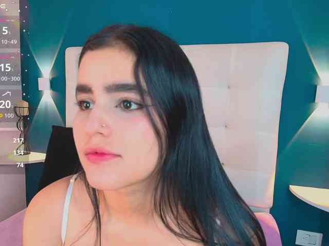 MiiaaCarter