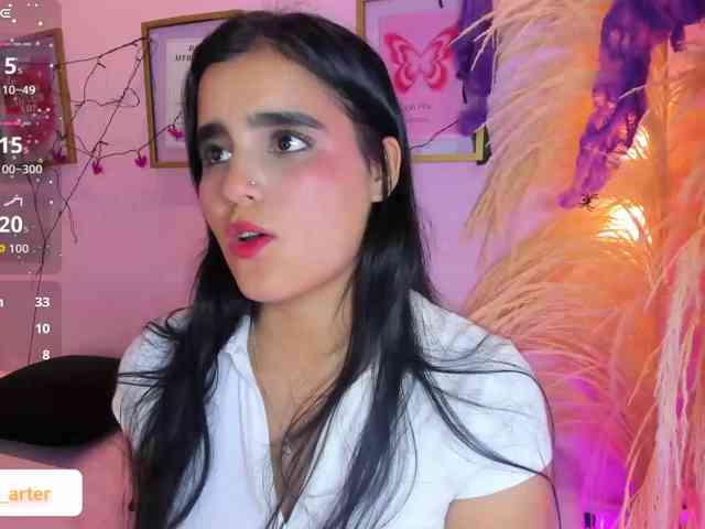 MiiaaCarter