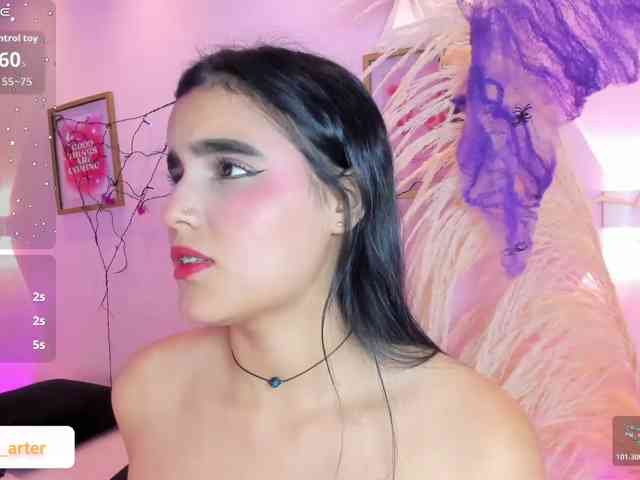 MiiaaCarter
