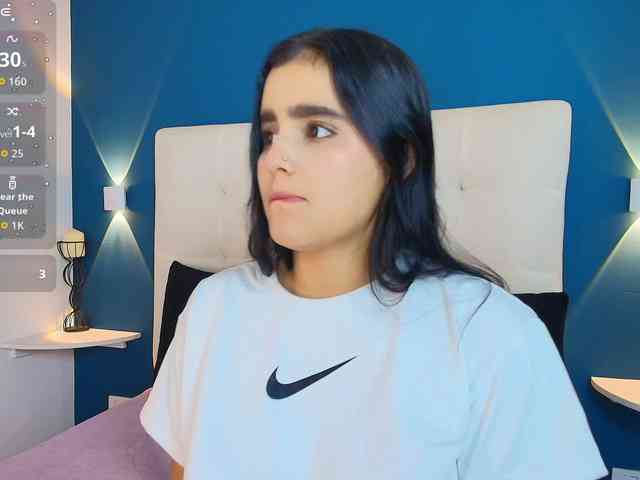 MiiaaCarter