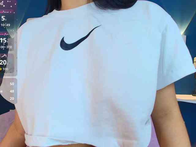 MiiaaCarter webcam