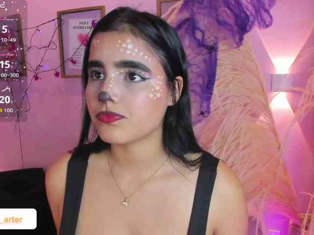 MiiaaCarter