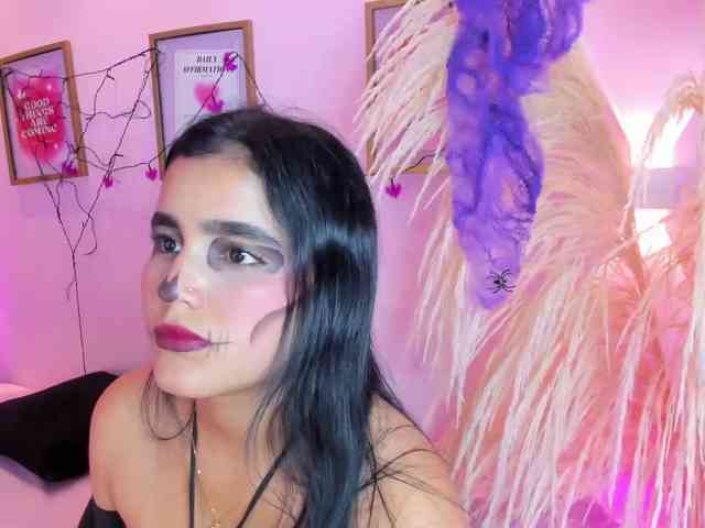 MiiaaCarter - Girl 