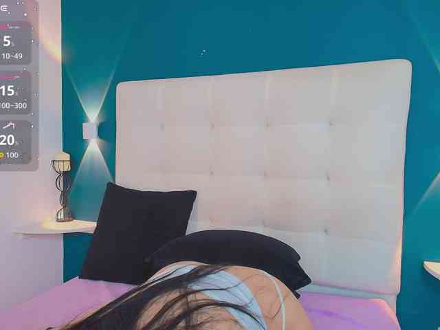 MiiaaCarter
