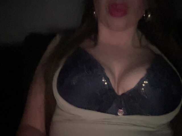 Djelina940's BongaCams show and profile