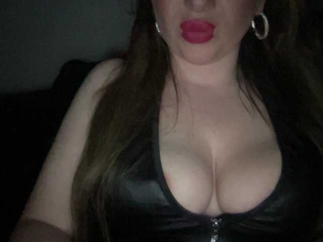 Djelina940 live cam on BongaCams