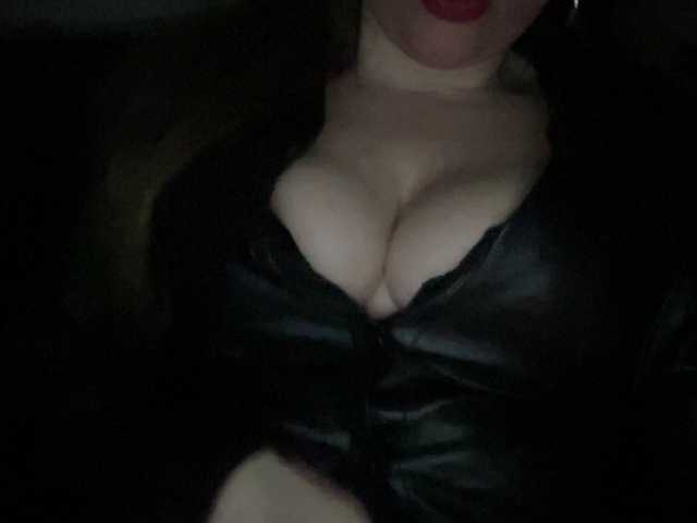 Djelina940 live cam on BongaCams