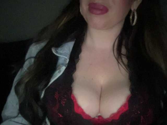 Djelina940 live cam on BongaCams