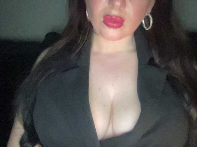 Djelina940 live cam on BongaCams