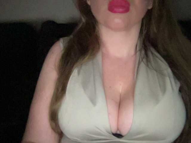 Djelina940 live cam on BongaCams