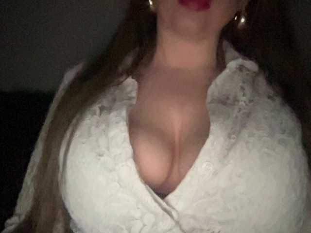 Djelina940's BongaCams show and profile