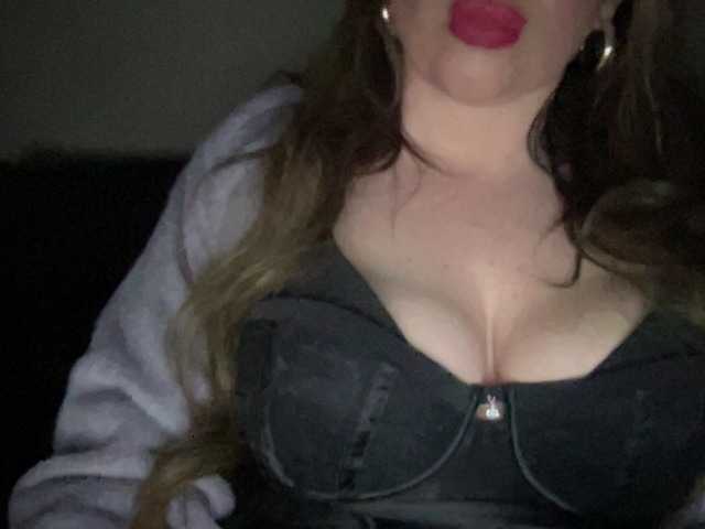 Djelina940's BongaCams show and profile