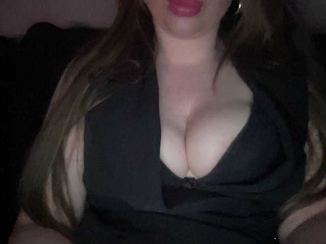 Djelina940's BongaCams show and profile