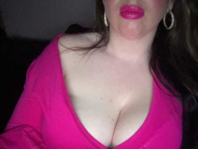 Djelina940 live cam on BongaCams