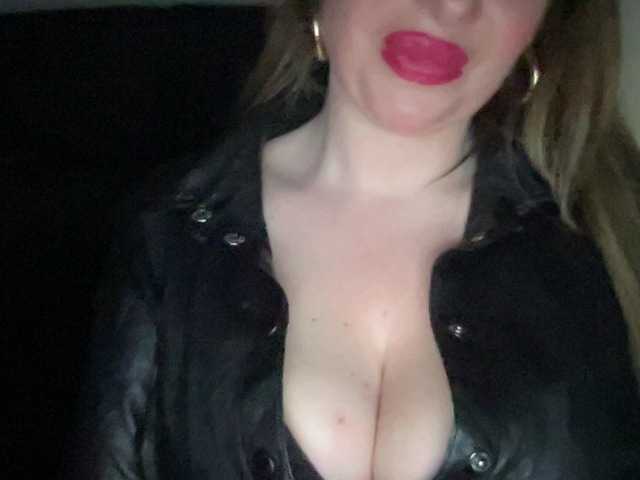 Djelina940 live cam on BongaCams