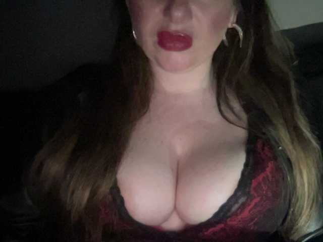 Djelina940 live cam on BongaCams
