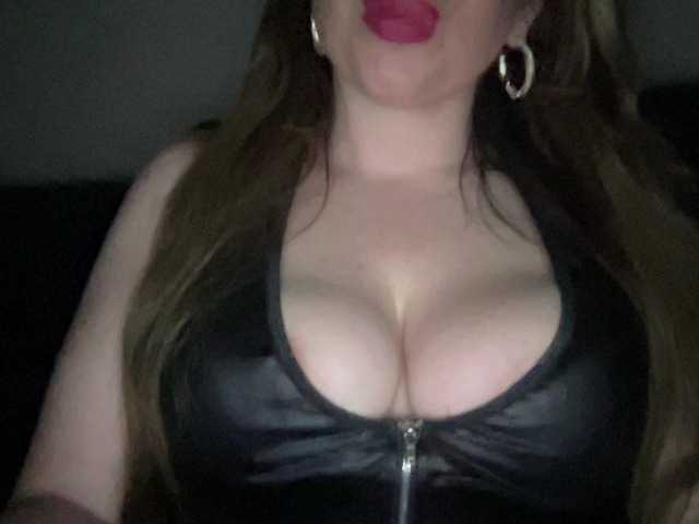 Djelina940 live cam on BongaCams